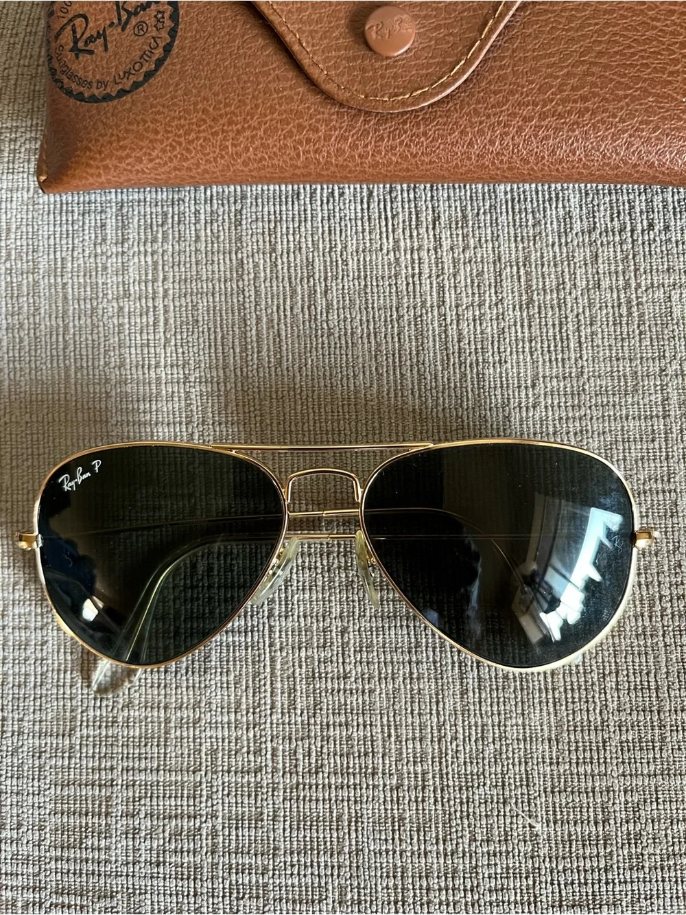 Ray-Ban Gold Aviator Sunglasses with Dark Green Lenses